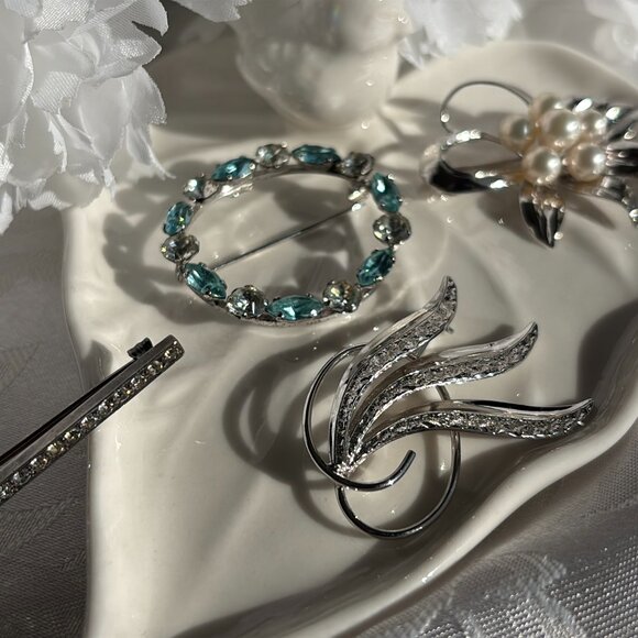 STERLING SILVER PEARL & RHINESTONE BROOCH COLLECTION - Picture 4 of 11